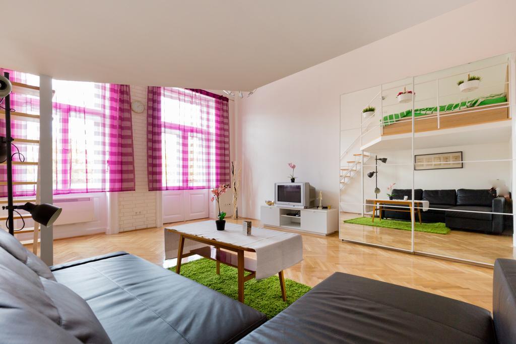 F4 Fiumei Apartament